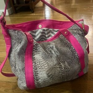 NEW WITH TAGS Deaux Lux Snake / Leopard Pattern Pocketbook - Hot pink